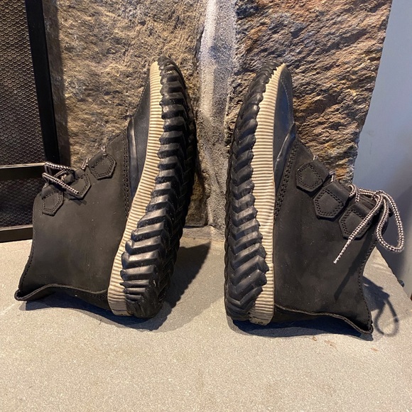 Sorel Women’s N About leather rain snow boot
Size 7 - Picture 7 of 9